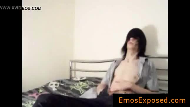 Gay emo growing his dick for webcam